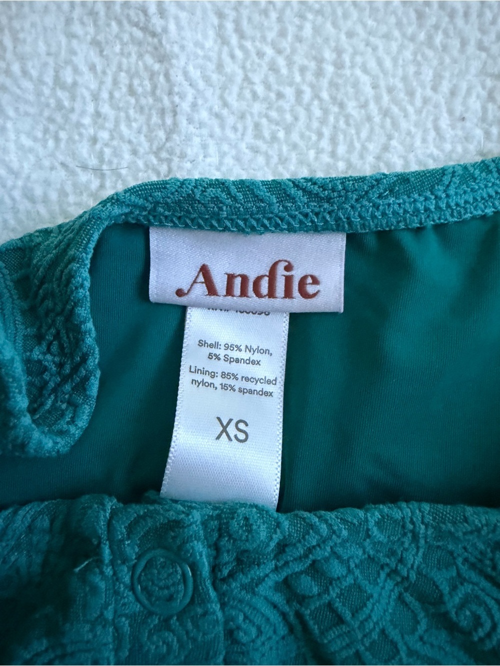 Andie The Malibu One Piece Swimsuit Paisley Oasis XS NWOT Snap Front - Picture 7 of 8